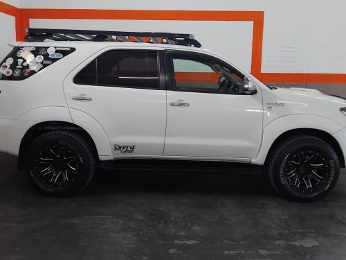 Toyota Fortuner 3.0 D4D Manual 2x4 in Namibia