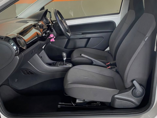 Volkswagen Up 1.0 in Namibia