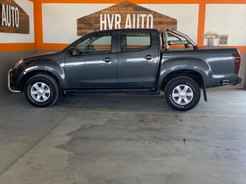 Isuzu KB240 4x4 in Namibia