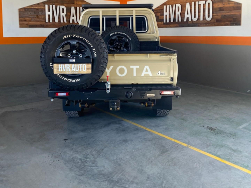 Toyota Land Cruiser 79 2.8GD-6 4x4 in Namibia