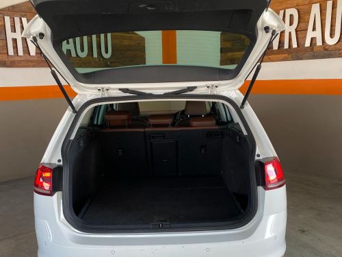 Volkswagen Golf 7 Variant 1.4 TSI Bluemotion in Namibia