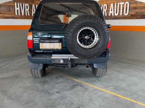 Toyota Land Cruiser VX 80 Series 4.5 EFI AWD in Namibia