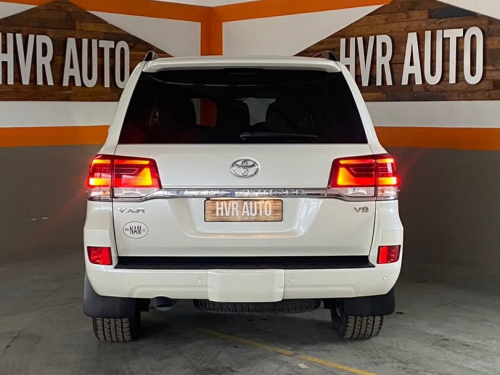 Toyota land cruiser 200 V8 VX-R in Namibia
