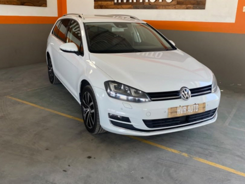 Volkswagen Golf 7 Variant TSI Bluemotion in Namibia