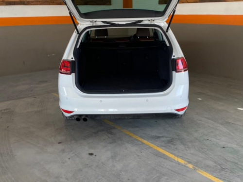 Volkswagen Golf 7 Variant TSI Bluemotion in Namibia