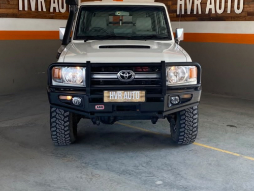 Toyota Land Cruiser V8 in Namibia