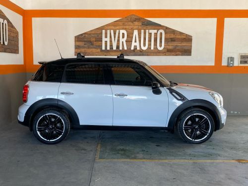 Mini Cooper Countryman local Automatic Petrol in Namibia