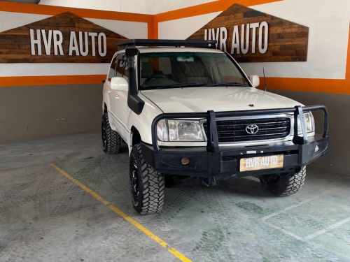 Toyota Land Cruiser 4.7 V8 in Namibia
