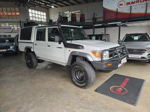 Toyota Toyota Land Cruiser DC 4.0 V6 Petrol in Namibia