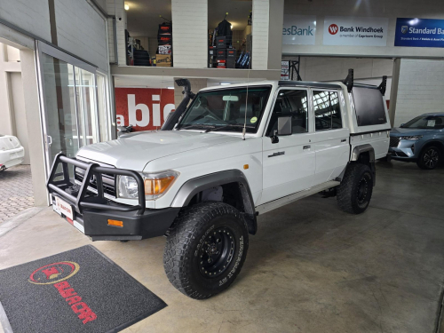 Toyota Toyota Land Cruiser DC 4.0 V6 Petrol in Namibia
