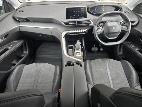 Peugeot 5008 2.0 ALLURE HDI AUTO 7 SEATS in Namibia