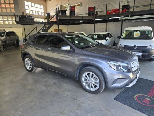 Mercedes-Benz Mercedes-Benz Gla 200 in Namibia