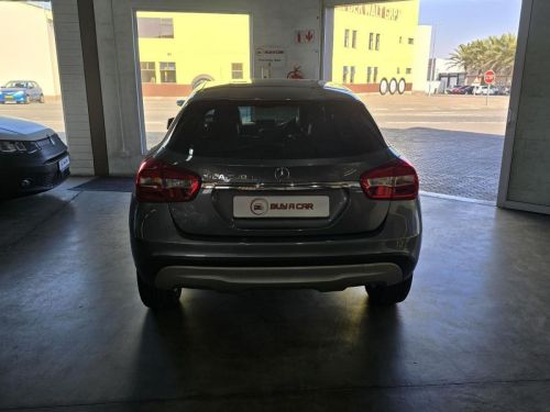 Mercedes-Benz Mercedes-Benz Gla 200 in Namibia