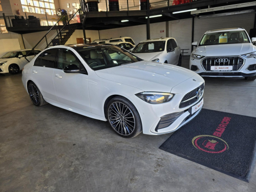 Used Mercedes-Benz C200 AUTO for sale in Swakopmund