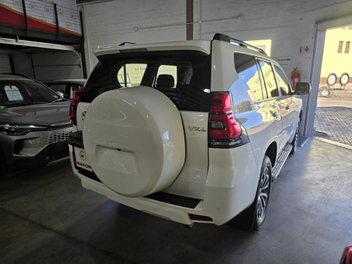 Toyota Toyota Prado VXL 2.8 GD-6  A/T 4X4 in Namibia