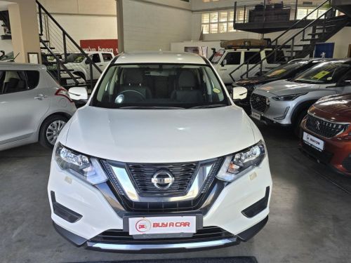 Nissan Nissan X-TRAIL 2.0 VISIA 7 SEAT in Namibia