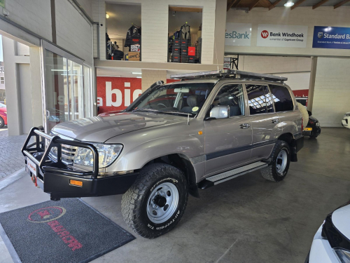 Toyota Land Cruiser 4.5 EFI 100 Series in Namibia