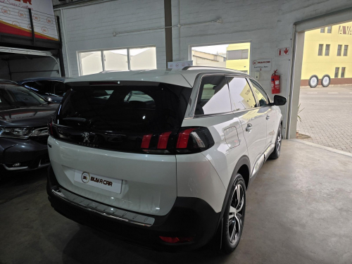 Peugeot 5008 2.0 ALLURE HDI AUTO 7 SEATS in Namibia