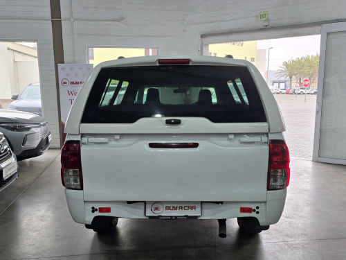 Toyota Hilux SC 2.4 GD S A/C 5MT in Namibia