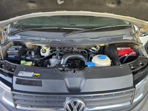 Volkswagen Volkswagen Transporter 2.0BiTDI Crew Bus LWB 4Motion Auto in Namibia
