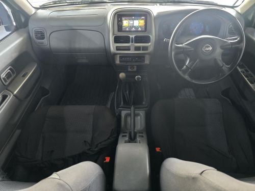 Nissan NISSAN HARDBODY NP300 2.5 TDI 4X4 D/C in Namibia