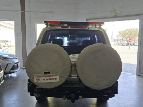 Toyota Toyota Land Cruiser 4.5 EFI 100 Series in Namibia
