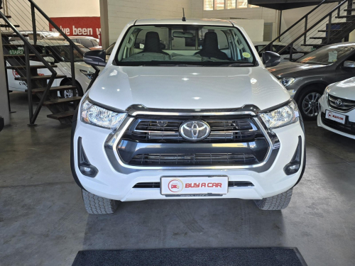 Toyota Hilux SC 2.4 GD-6 4x4 A/T in Namibia