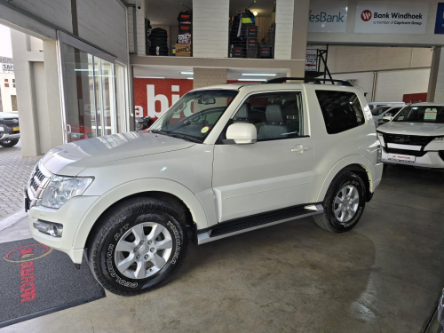 Mitsubishi Mitsubishi Pajero 3.2 DI GLS SWB A/T (Diesel) in Namibia