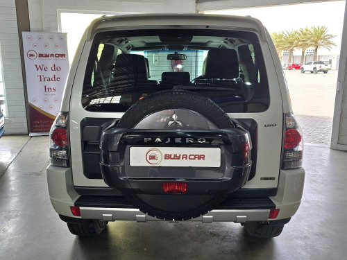 Mitsubishi Mitsubishi Pajero 3.2 DI GLS SWB A/T (Diesel) in Namibia