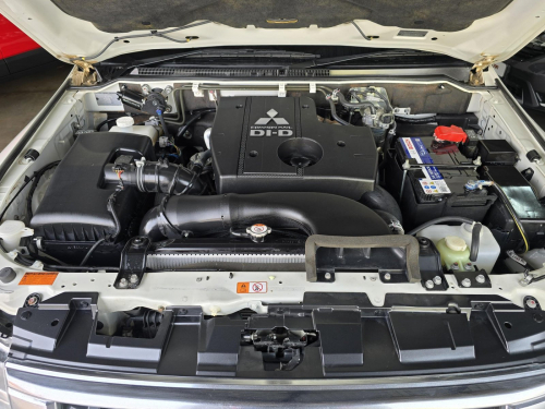 Mitsubishi Mitsubishi Pajero 3.2 DI GLS SWB A/T (Diesel) in Namibia