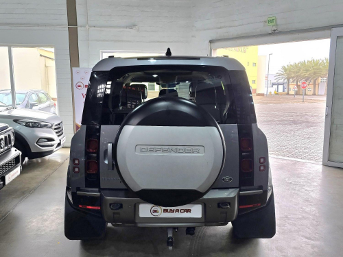 Land Rover Land Rover Defender 110 x Dynamic HSE 3.0 in Namibia