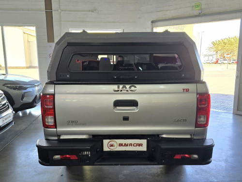 JAC JAC T8 2.0 CTi Lux 4x4 Double Cab Manual in Namibia