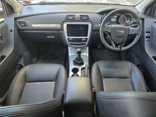 JAC JAC T8 2.0 CTi Lux 4x4 Double Cab Manual in Namibia
