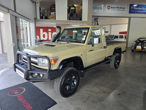 Toyota LAND CRUISER 4.5 V8 TDI S/C 4x4 in Namibia
