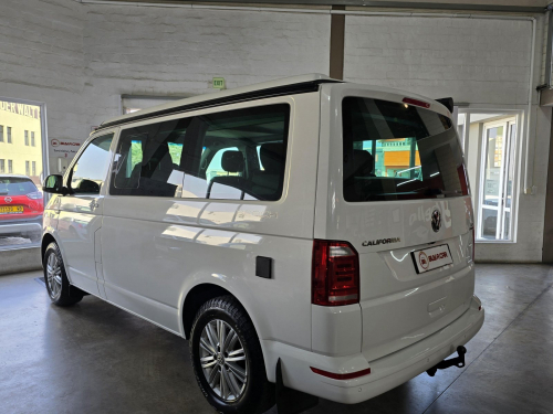 Volkswagen Volkswagen T6 Caravelle/California Beach 2.0L TDI 4Motion M/T in Namibia