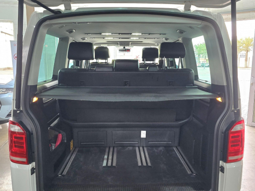 Volkswagen Volkswagen Caravelle T6 BiTdi Highline DSG 4Motion in Namibia