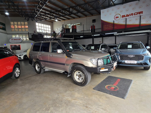 Used Toyota Toyota Land Cruiser 4.5 EFI 100 Series 2006 for sale in Swakopmund