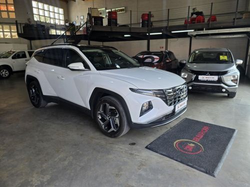 Hyundai TUCSON 2.0 A/T ELITE in Namibia
