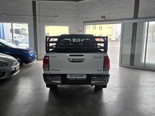 Toyota Toyota Hilux DC 2.4 4x4 Raider M/T in Namibia