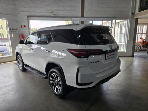 Toyota TOYOTA FORTUNER 2.4 GD-6 4X4 A/T in Namibia