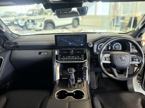 Toyota Landcruiser 300 V6 3.3D ZX Automatic in Namibia