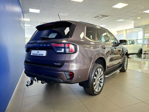 Ford Everest 3.0D V6 Platinum AWD in Namibia