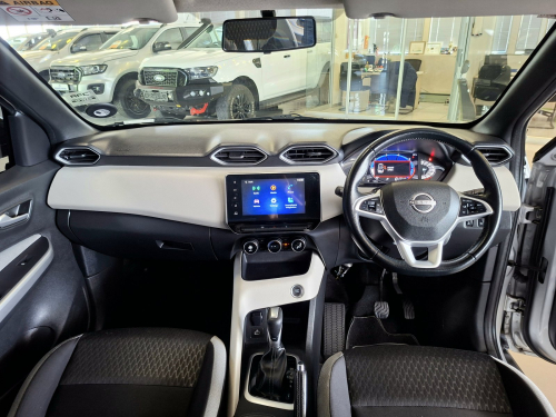 Nissan Magnite 1.0T Acenta CVT in Namibia