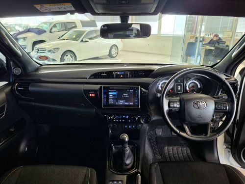 Toyota Hilux 2.8 Gd-6 Raider 4x4 Manual in Namibia