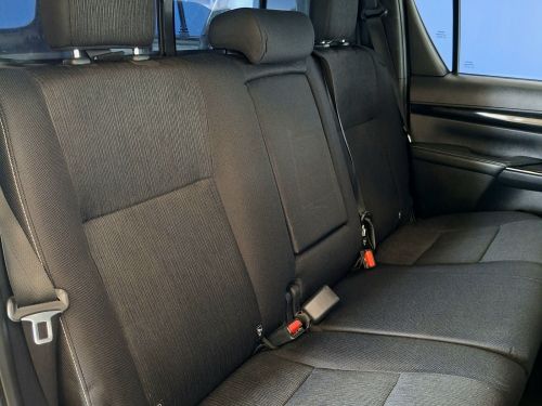 Toyota Hilux 2.8 Gd-6 Raider 4x4 Manual in Namibia