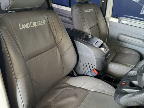 Toyota Land Cruiser 2.8 GD-6 Automatic 76 in Namibia