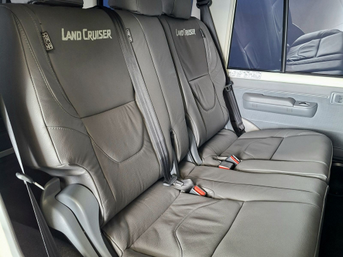 Toyota Land Cruiser 2.8 GD-6 Automatic 76 in Namibia
