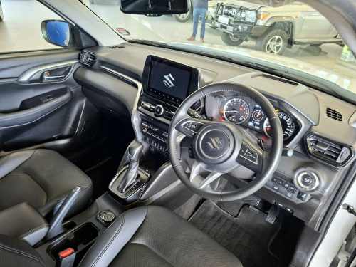 Suzuki Grand Vitara 1.5 GLX Hybrid AllGrip Automatic in Namibia