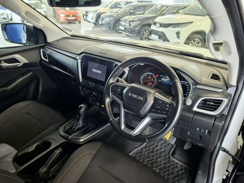 Isuzu D-max 1.9 DDI LS 4x4 DC A/T in Namibia