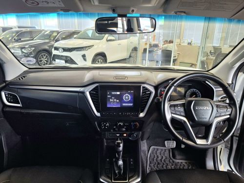 Isuzu D-max 1.9 DDI LS 4x4 DC A/T in Namibia